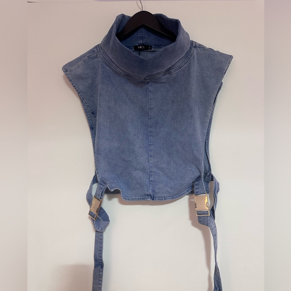 Micas Sleeveless Denim Top NWT - Picture 2 of 5